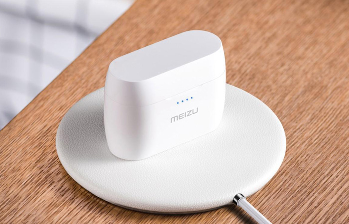 Meizu wireless supercharger, built-in silent fan